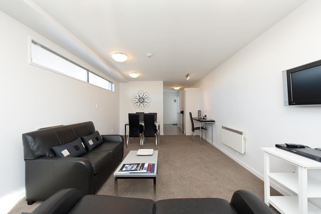 Bellano Motel Suites Christchurch Bagian luar foto A typical apartment at the hotel